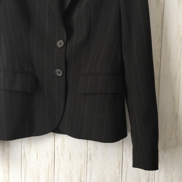 theory • Black Pinstripe 2Button Wool Blend Blazer - Picture 3 of 6